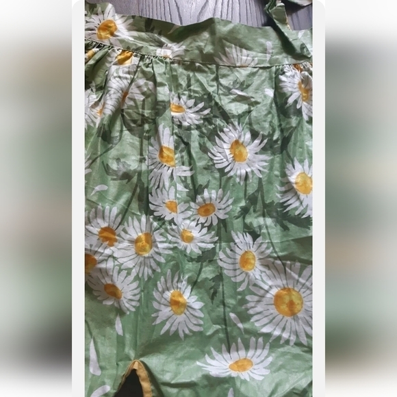 Vtg GINGHAM GIRL half apron DAISY DAISIES FLOWERS FLORAL hand pad pockets - Picture 5 of 6